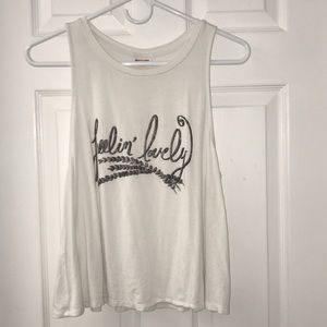 Mossimo M graphic tee 🍁